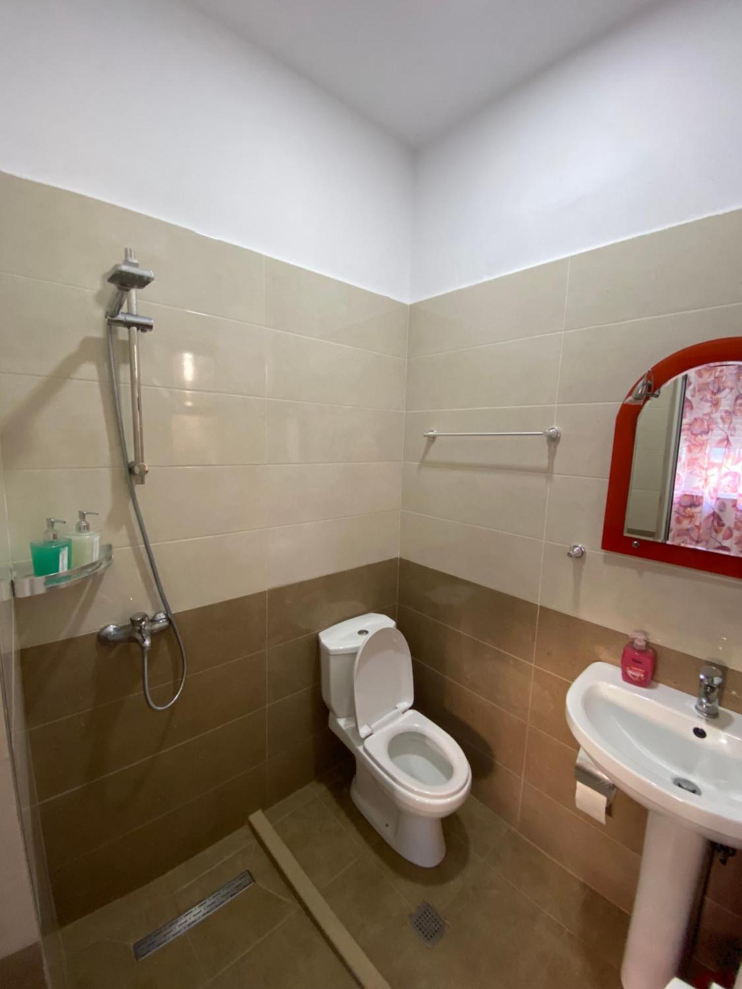 Ayso Inn Tirana City Center Екстериор снимка