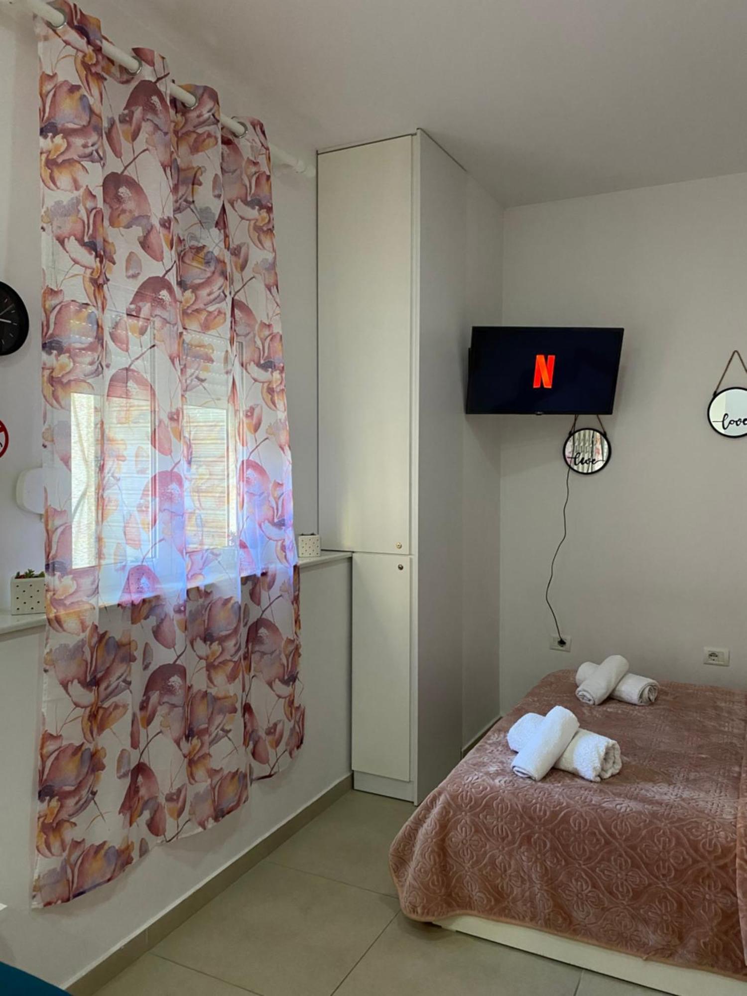 Ayso Inn Tirana City Center Екстериор снимка