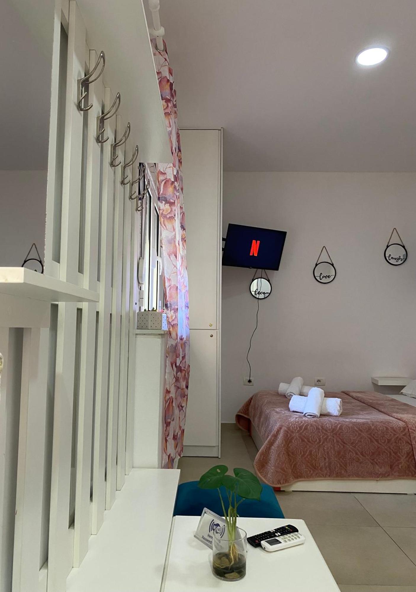 Ayso Inn Tirana City Center Екстериор снимка